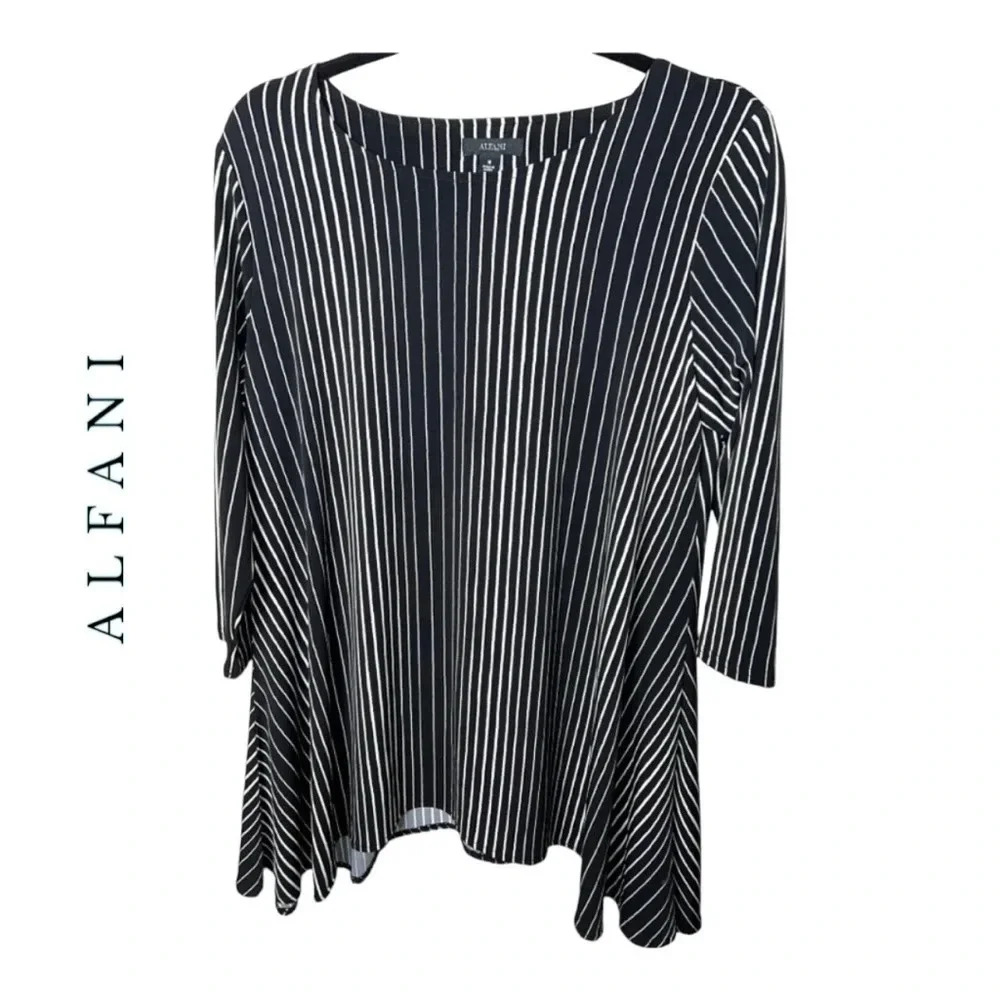 0240. Alfani TUNIC STRIPES BLACK/WHITE IN COLOR‎ ALINE STYLE SIZE MEDIUM